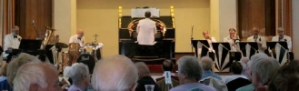 Michael in concert with The New Foxtrot Serenaders on the Wurlitzer at the East Sussex National
